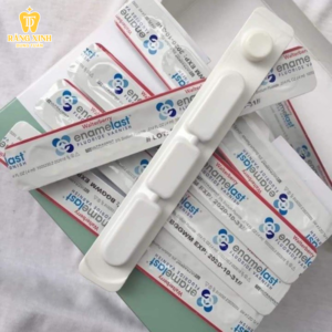 (Vecni fluor là một loại gel dùng để bổ sung hàm lượng fluor giúp tăng cường sức khỏe răng miệng cho trẻ)